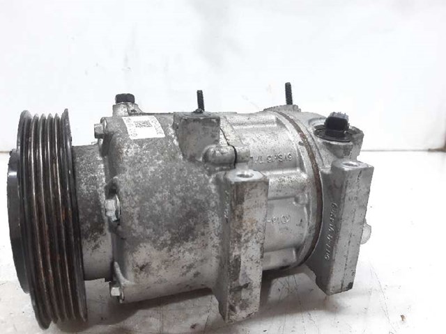 HYUNDAI 97701D7100 Compresor de aire acondicionado  comprar en Murcia