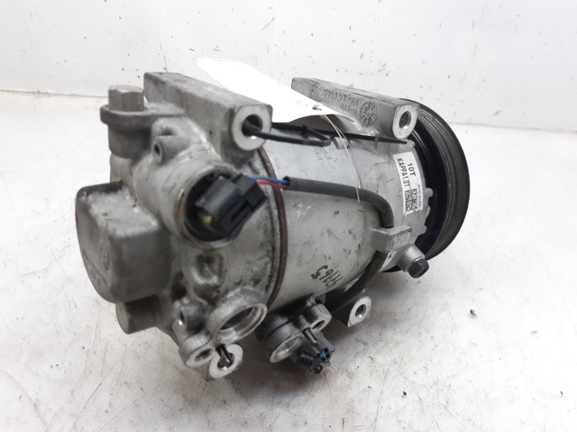 HYUNDAI 97701G4400 Compresor de aire acondicionado  en stock Valencia