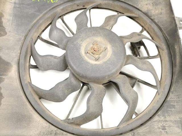 HYUNDAI 977302B200 Difusor del radiador del aire acondicionado con ventilador y motor  disponible Valladolid