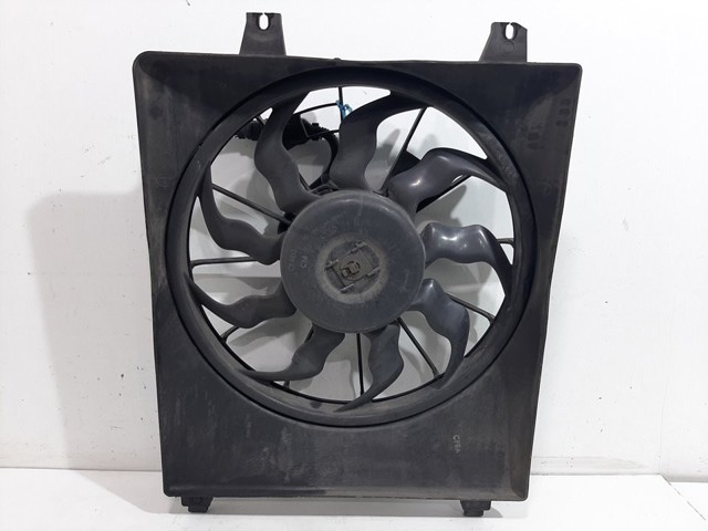 977302B200 Difusor del radiador del aire acondicionado con ventilador y motor  disponible Málaga