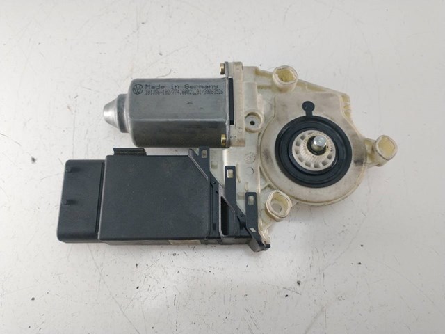 9776105415301 VAG