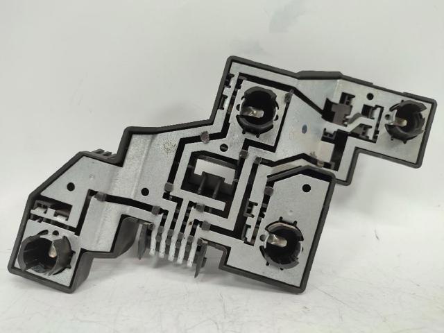 97KG13N004AB Ford