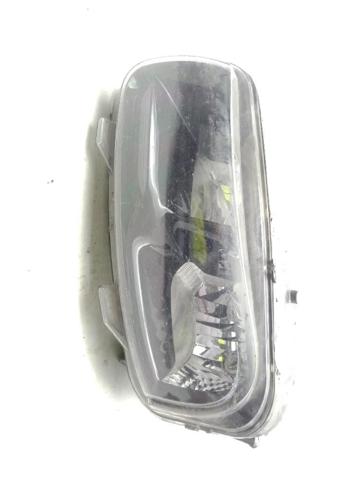 Luz frontal Citroen C4  ()