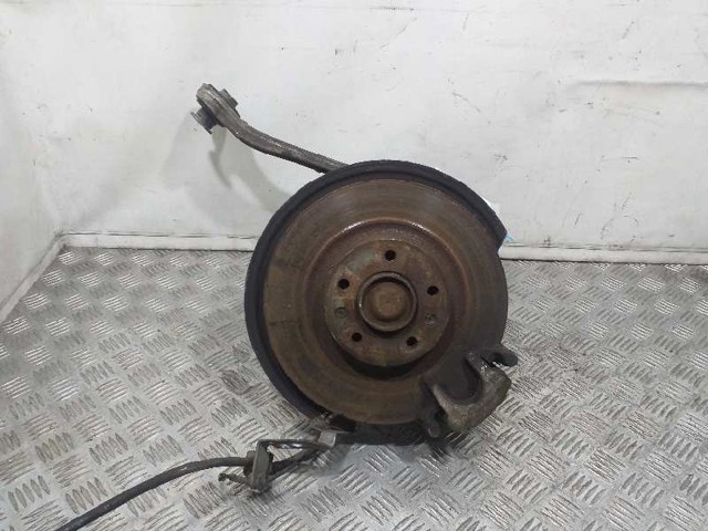 9801145780 Brazo longitudinal inferior derecho de la suspensión trasera  disponible Utrera