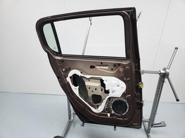 PEUGEOT 9802165680 Puerta trasera izquierda  en stock Valencia
