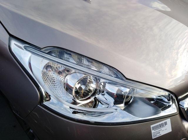 Luz derecha 9802221280 PEUGEOT