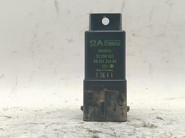 Relé de bujías incandescentes 9802424080 PEUGEOT