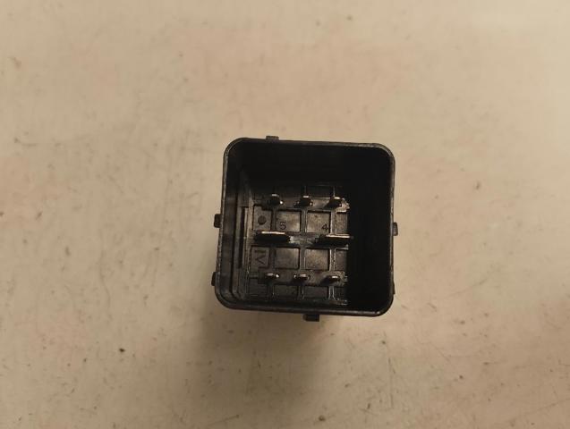 PEUGEOT 9802424080 Relé de los calentadores  en stock Valencia