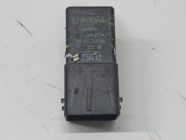 Relé de bujía de precalentamiento 9802424080 PEUGEOT