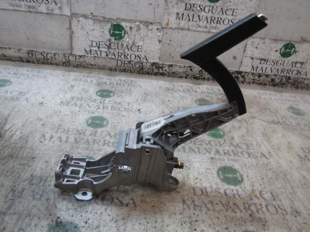 98025741ZD PEUGEOT  disponible Ourense