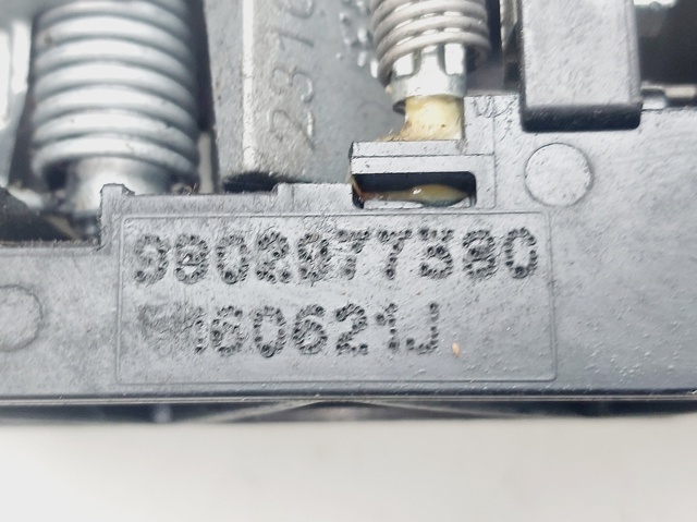 9802977380 OPEL Soporte de manija exterior de puerta trasera izquierda  comprar en Lleida