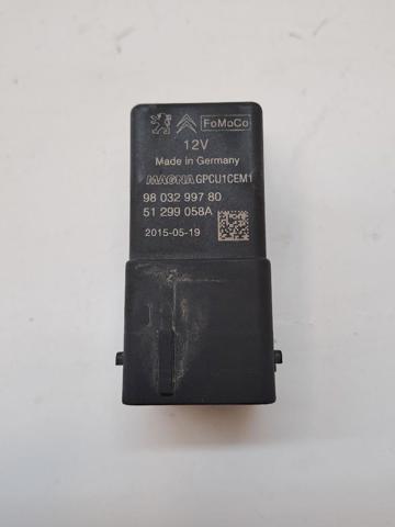 Relé de bujía de precalentamiento Ford Fiesta