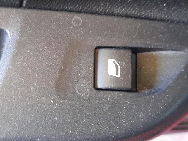 OPEL 98044803ZD Botón de encendido del motor del elevalunas delantero derecho  disponible España