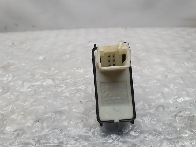 PEUGEOT 98044803ZD Botón de encendido del motor del elevalunas delantero derecho  comprar en Murcia