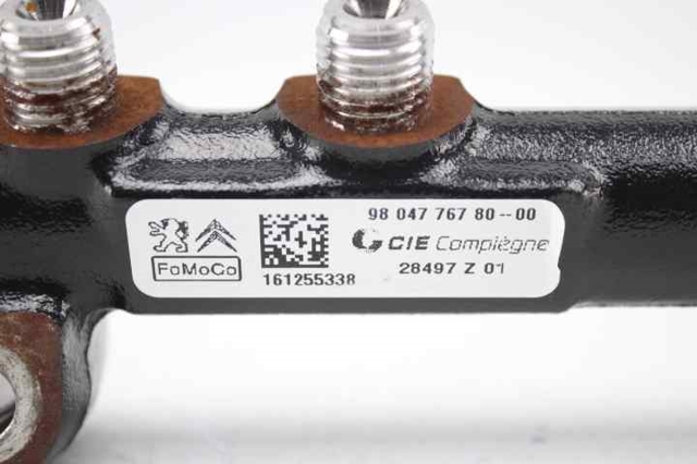 PEUGEOT 9804776780 Rampa de combustible  disponible Valladolid