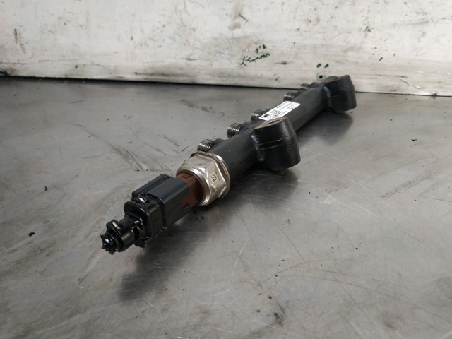 9804776780 Rampa de combustible  disponible Burgos