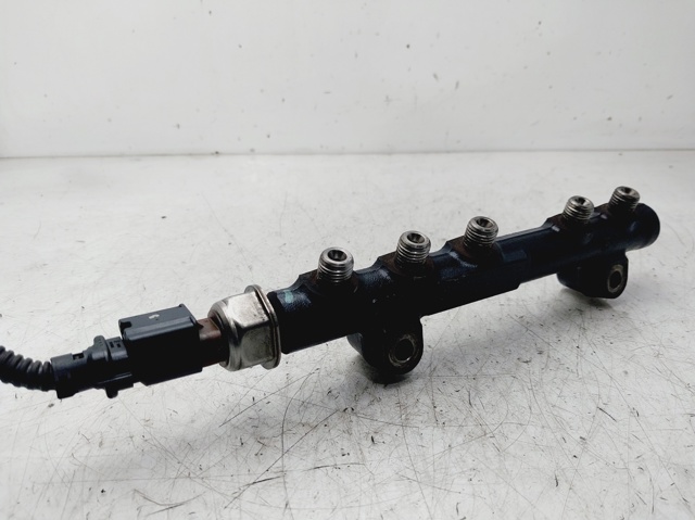 PEUGEOT 9804776780 Rampa de combustible  disponible Lugo