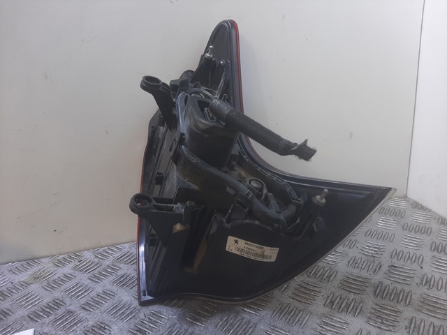 9805510580 PEUGEOT Piloto trasero exterior izquierdo  comprar en Jaén