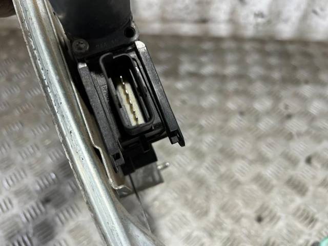 9806081880 Peugeot/Citroen