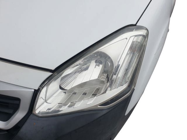 9806306180 Faro izquierdo comprar Sevilla