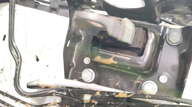 9806658980 PEUGEOT Soporte izquierdo del motor  en stock Gandía
