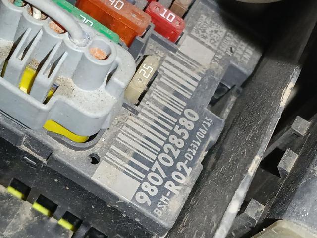 Caja de fusibles para Peugeot 407 6D