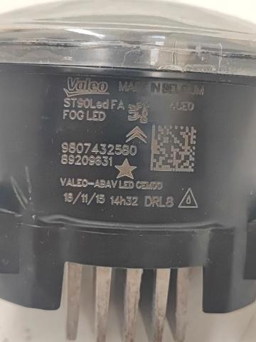 PEUGEOT 9807432580 Faro antiniebla izquierdo y derecho  en stock Terrassa