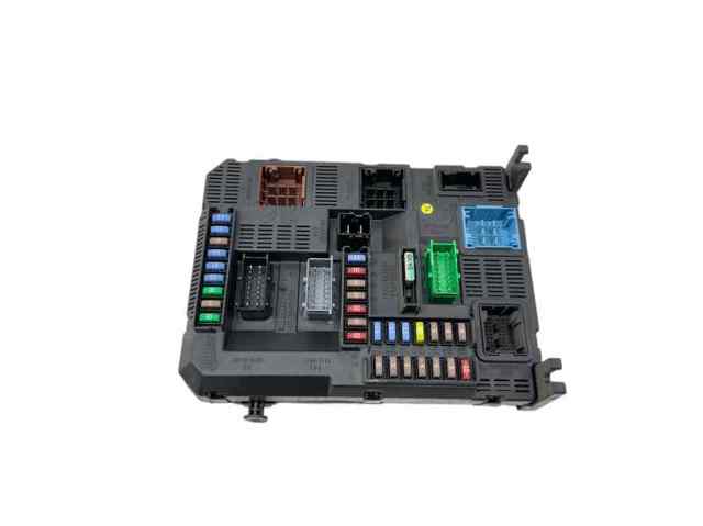 Caja de fusibles Peugeot 208 CA, CC