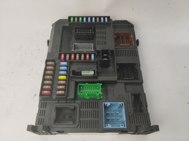 Caja de fusibles Peugeot 208 CA, CC