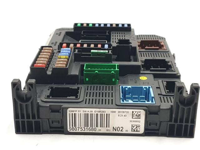 Caja de fusibles Peugeot 208 CA, CC