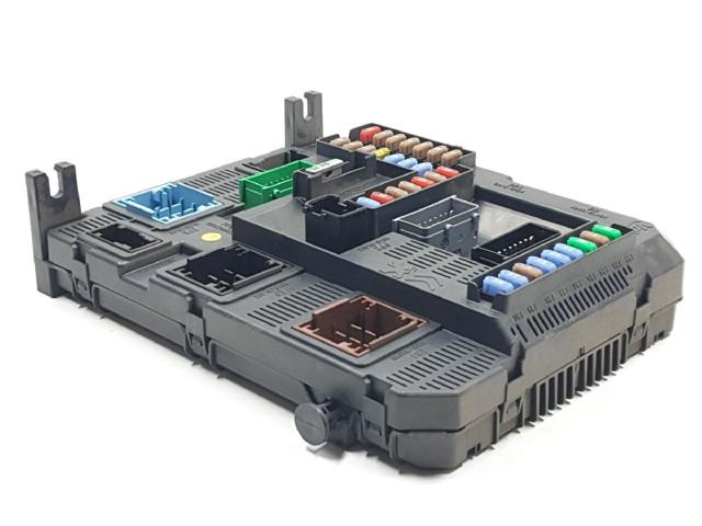 Caja de fusibles Peugeot 208 CA, CC