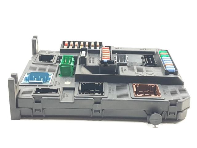 Caja de fusibles Peugeot 208 CA, CC