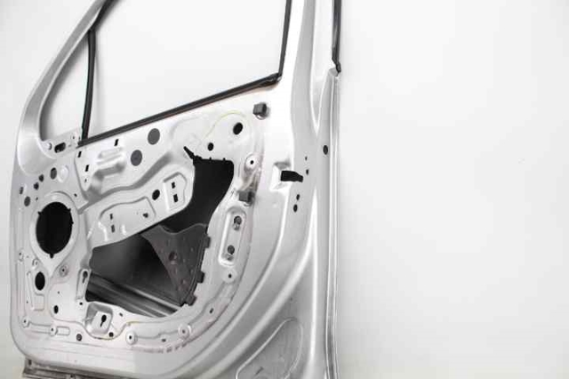 9807820680 PEUGEOT Puerta delantera derecha  comprar en Lleida
