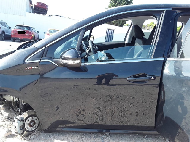 Puerta delantera izquierda Peugeot 208 CA, CC