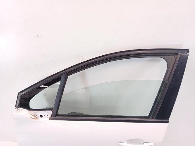 PEUGEOT 9807820780 Puerta delantera izquierda  en stock Salamanca
