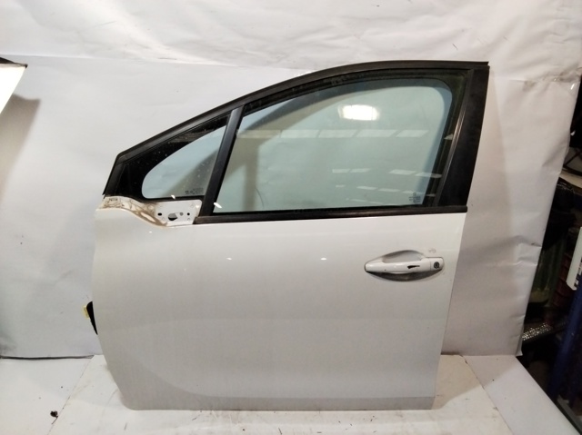 Puerta delantera izquierda Peugeot 208 CA, CC