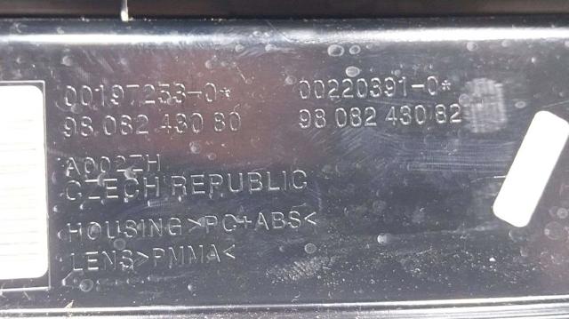 9808243080 PEUGEOT Piloto trasero derecho  en stock Gandía