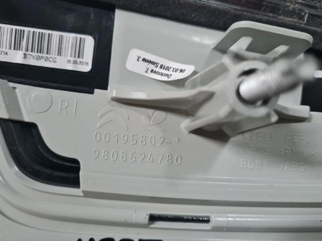 9808624780 PEUGEOT Piloto trasero interior derecho  disponible Vigo
