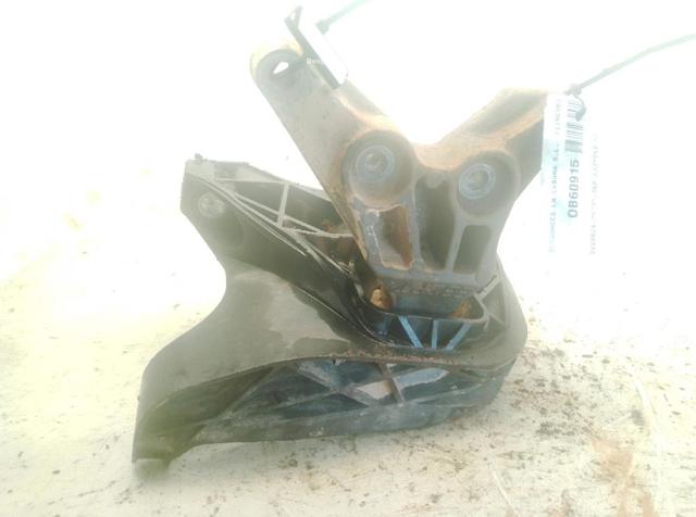 9809162280 Soporte de motor derecho  disponible Málaga