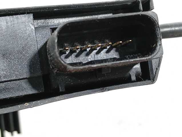 9810309480 PEUGEOT Cerradura de puerta delantera izquierda  disponible Vigo