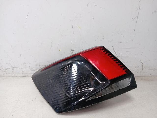 Piloto trasero exterior izquierdo 9810477180 PEUGEOT