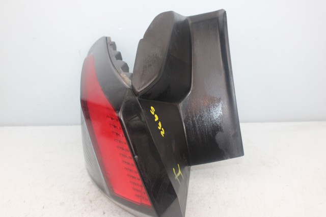 9810477180 Piloto trasero exterior izquierdo  en stock Sabadell