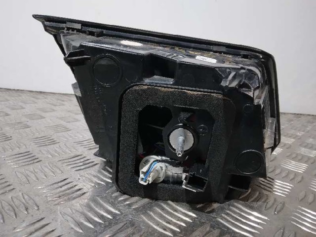 9810477780 Piloto trasero interior derecho  en stock Sabadell