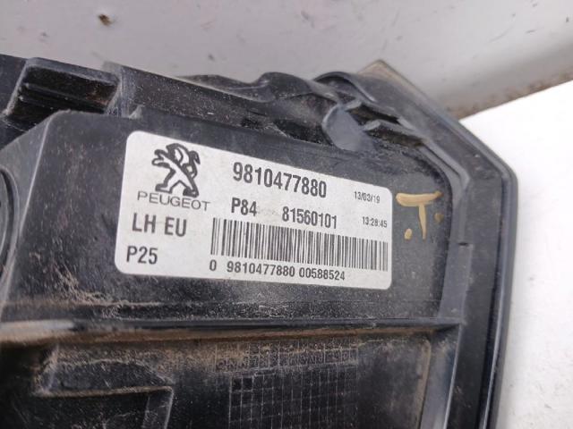 9810477880 Piloto trasero interior izquierdo  disponible Utrera