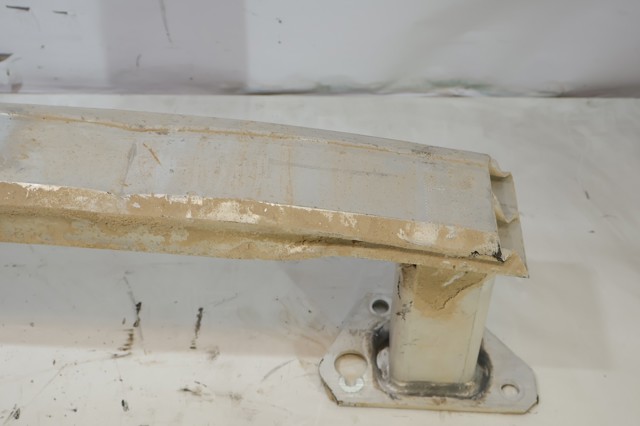 Refuerzo parachoque trasero Citroen C3 II (2R, 2C)