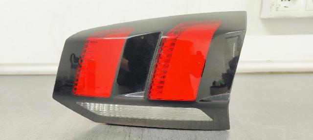 Piloto trasero interior derecho 9811027780 PEUGEOT