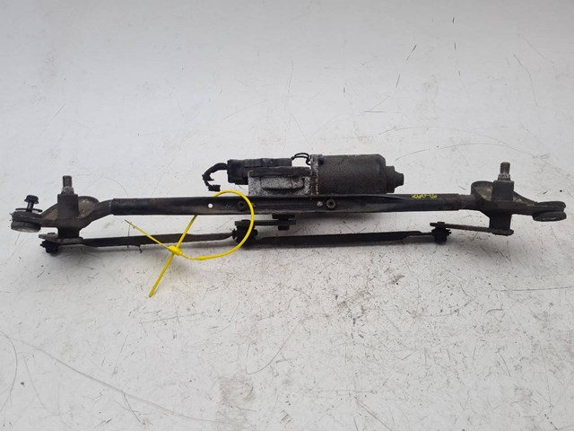 981102F000 Motor del limpiaparabrisas  disponible Utrera