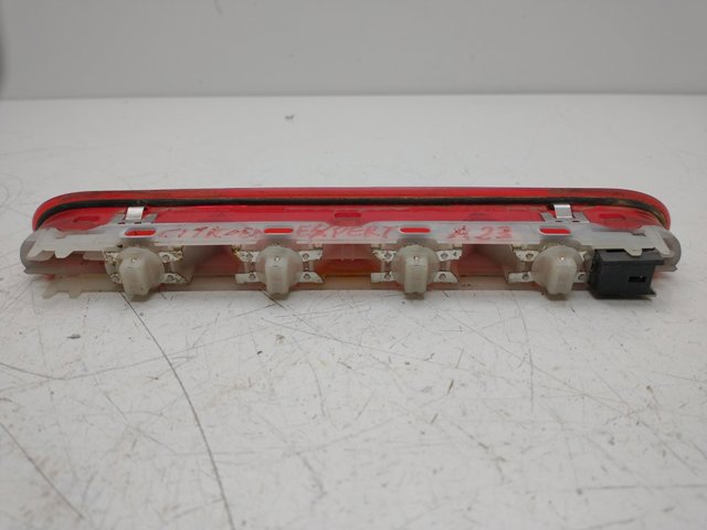 9811325980 PEUGEOT Tercera luz de freno  en stock Gandía