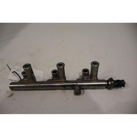 9811353880 PEUGEOT Rampa de combustible comprar Alcalá