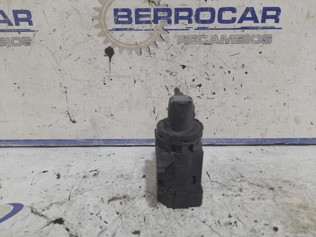 PEUGEOT 9811643880 Válvula solenoide de control de presión de sobrealimentación  en stock Terrassa
